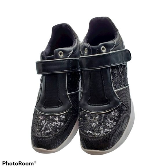 GUESS Women's LUKKA Wedge Sneakers - Picture 3 of 6
